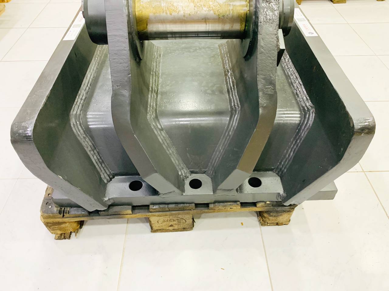 ADAPTOR BRACKET FOR EPIROC HB7000 HAMMER SUITABLE FOR LIEBHERR EXCAVATOR R976 , R974CLI, R 974BLI