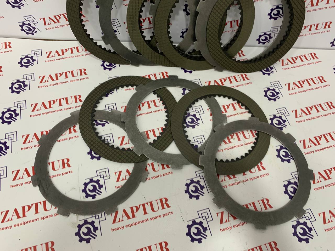 This clutch disc kit is suitable for Carraro components