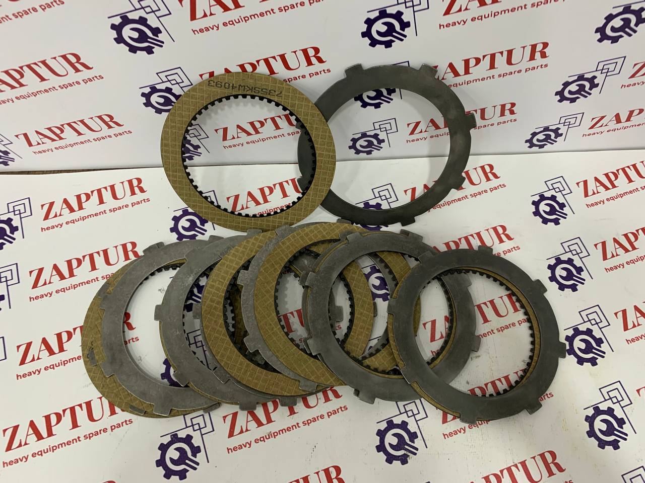 This clutch disc kit is suitable for Carraro components