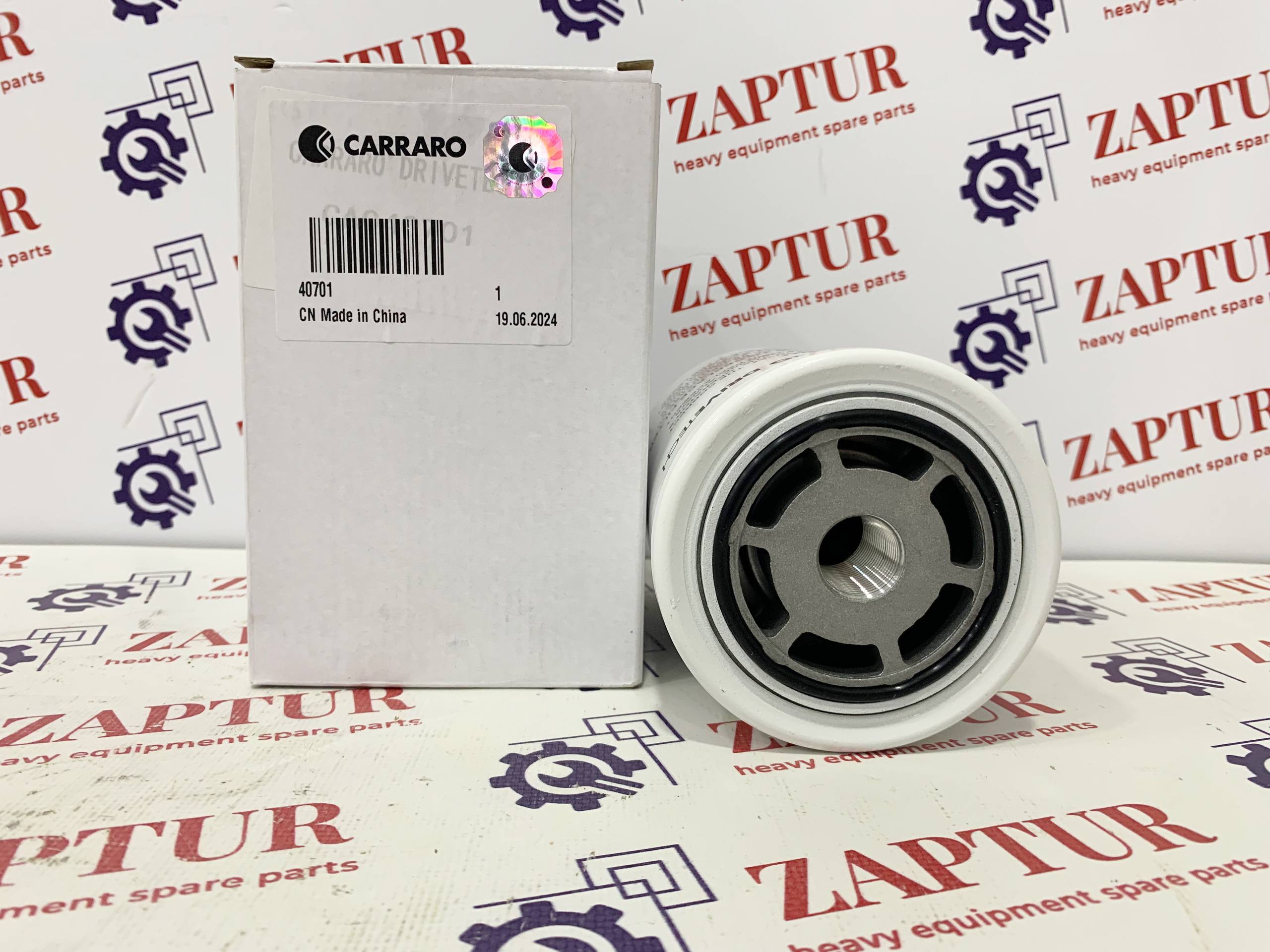 This transmission filter is suitable for Carraro transmission systems