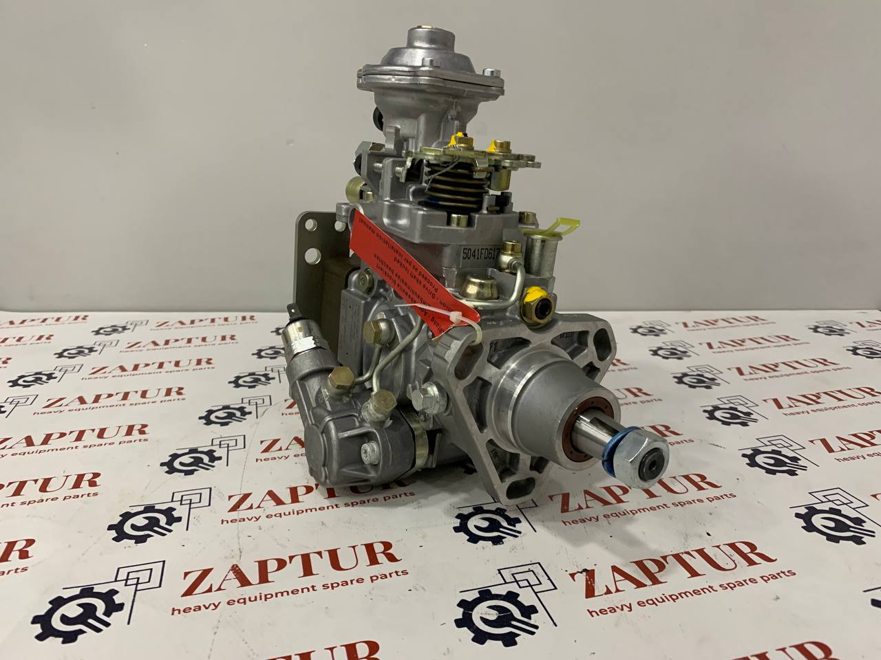 CASE AND NEW HOLLAND 504063450 FUEL PUMP