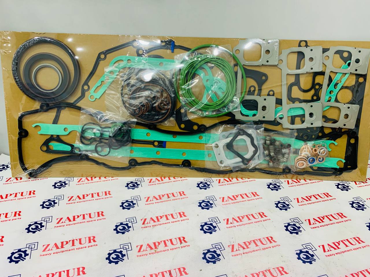 This gasket set is suitable for Deutz engines