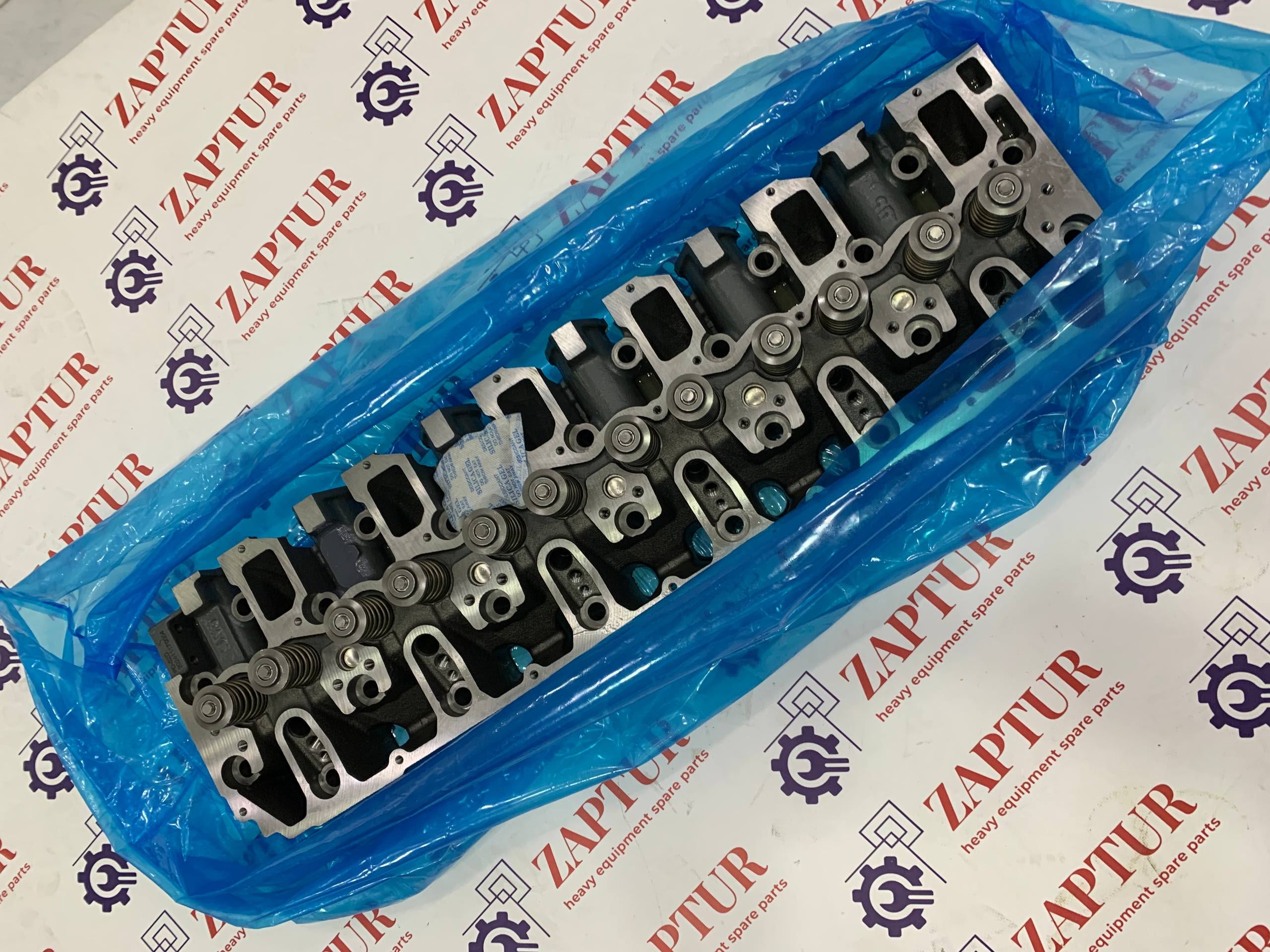 This cylinder head is for Deutz engines