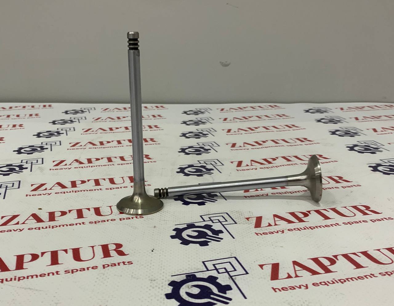 This exhaust valve is suitable for Deutz engines