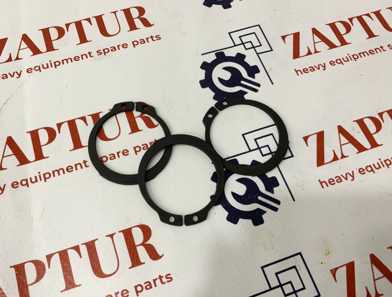 This snap ring is suitable for Hidromek machinery