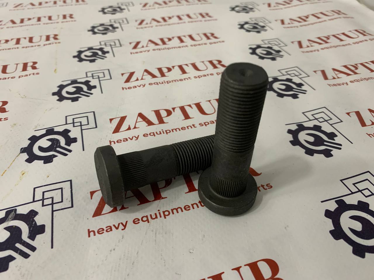 This wheel stud is suitable for Hidromek machinery