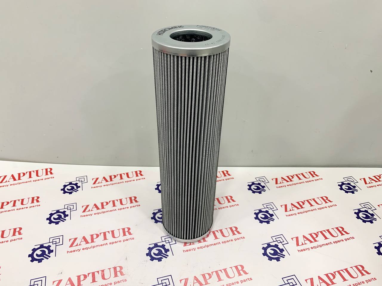 This oil filter is suitable for Hidromek machinery