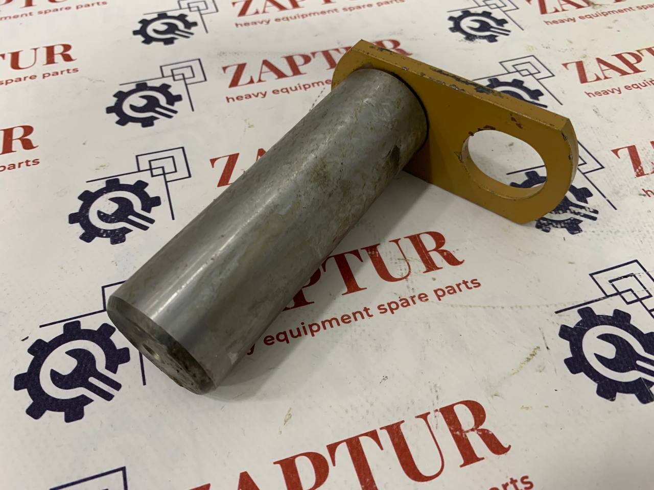 This pin is suitable with Komatsu® machinery.