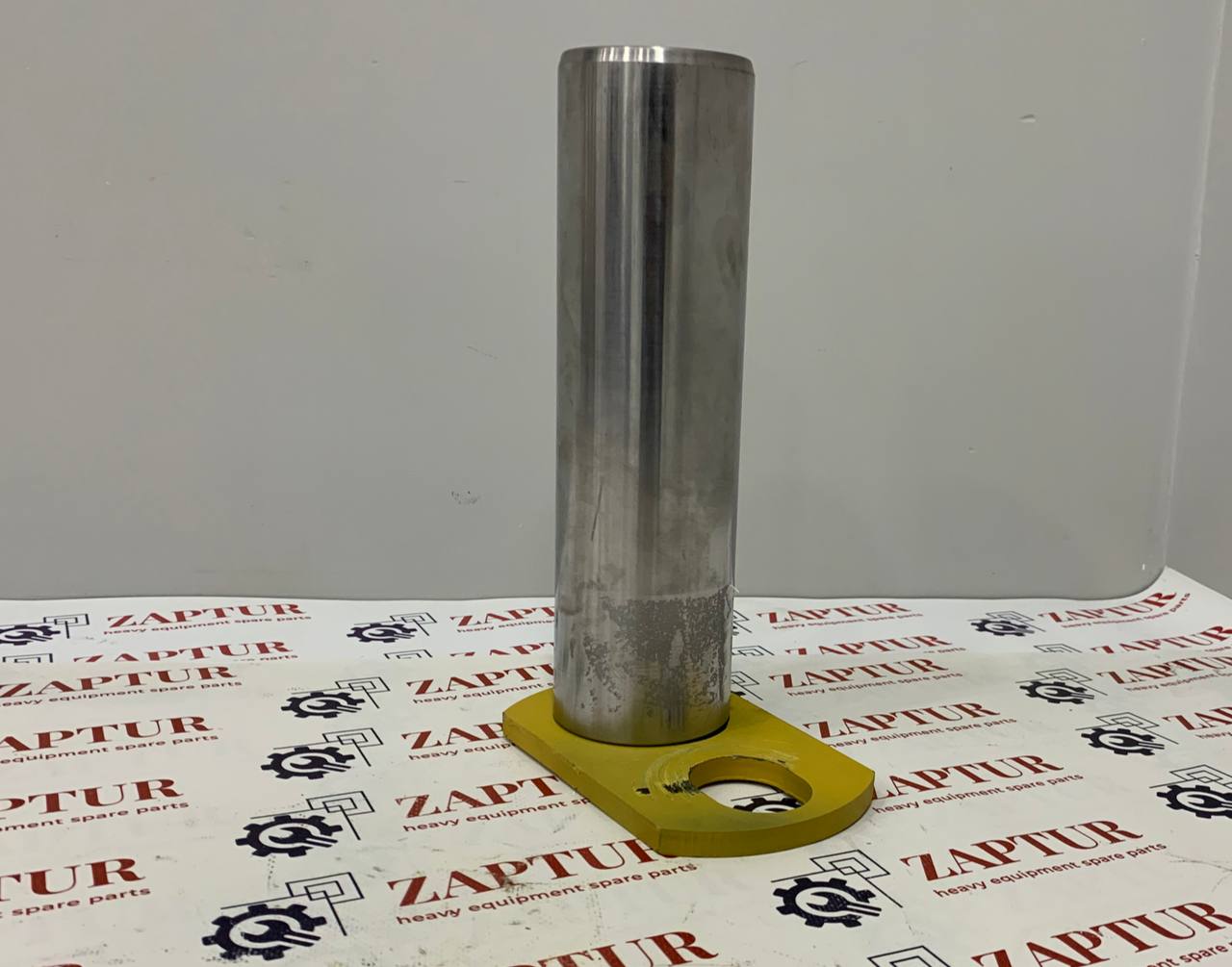 This pin is suitable with Komatsu® machinery.