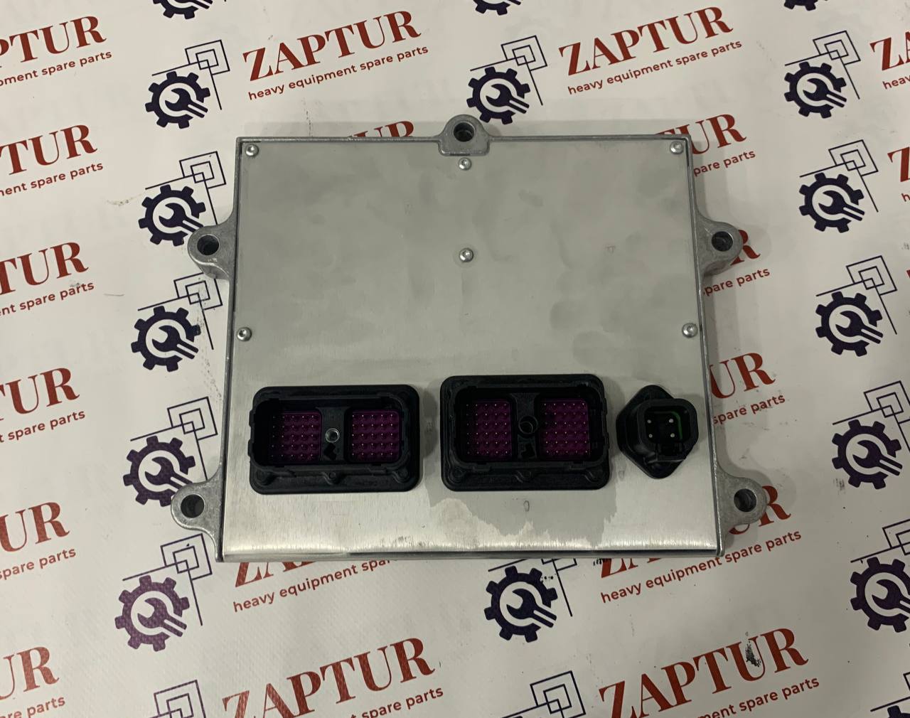 This electronic control unit is suitable for Komatsu machinery