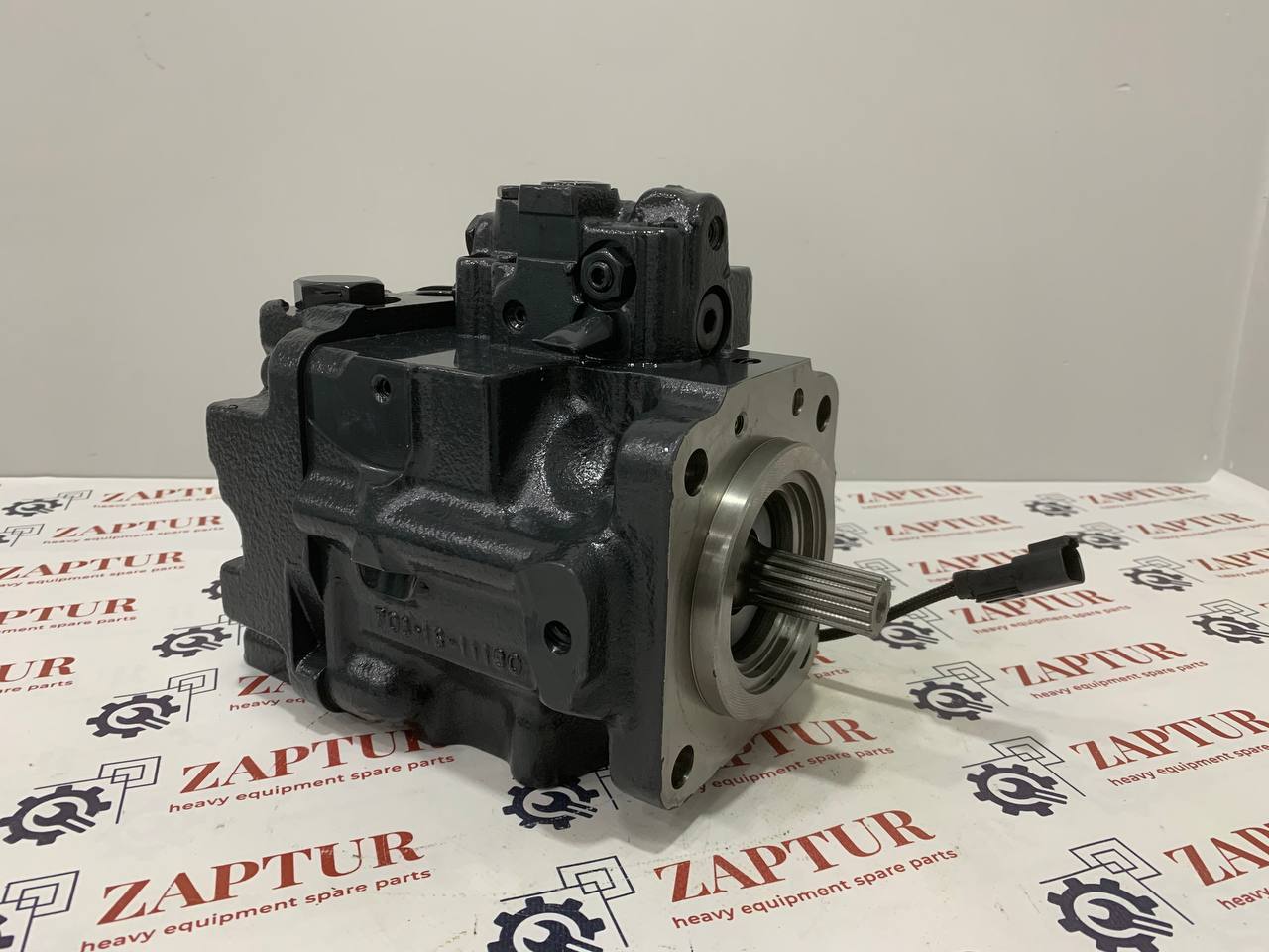 This hydraulic fan motor is suitable for Komatsu Machinery
