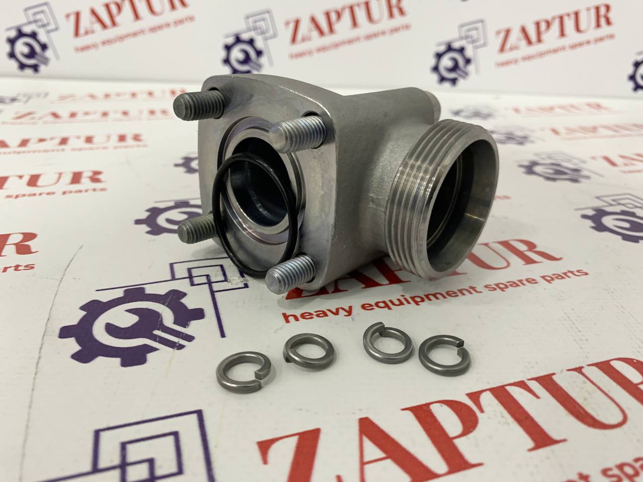 This angle flange screwed unıon is suitable for Liebherr machinery