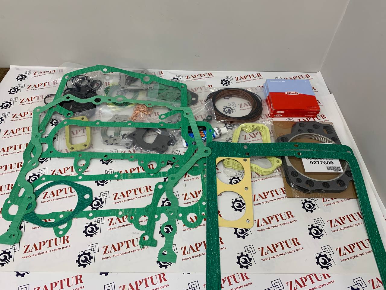 This gasket kit is suitable for Liebherr Engines
