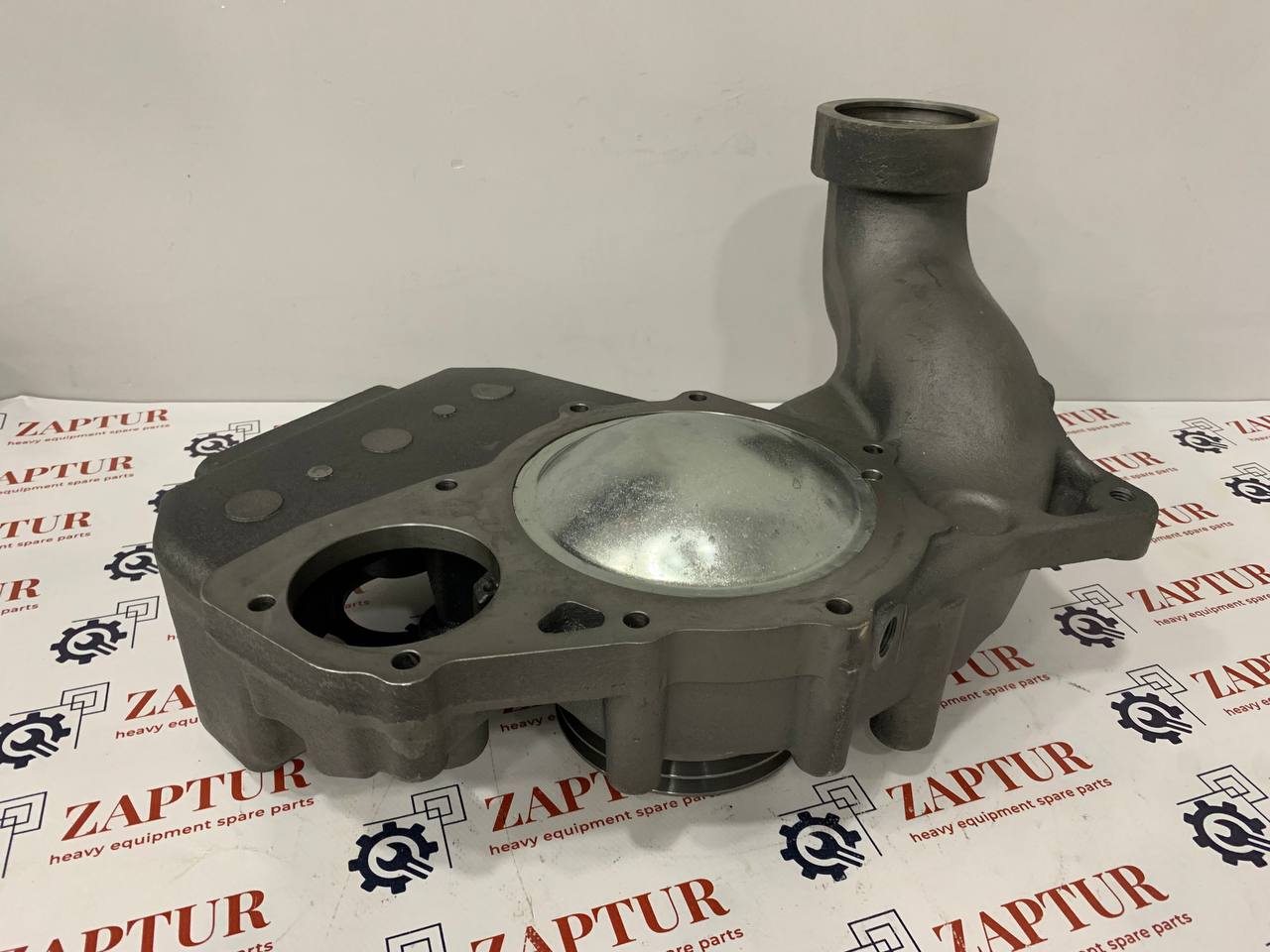 This water pump is suitable for Man machinery