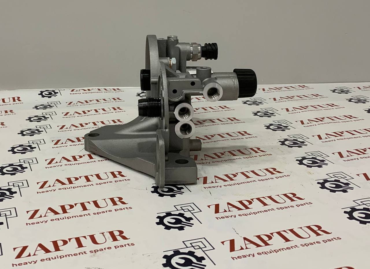 This fuel filter housing is suitable for Volvo Penta®