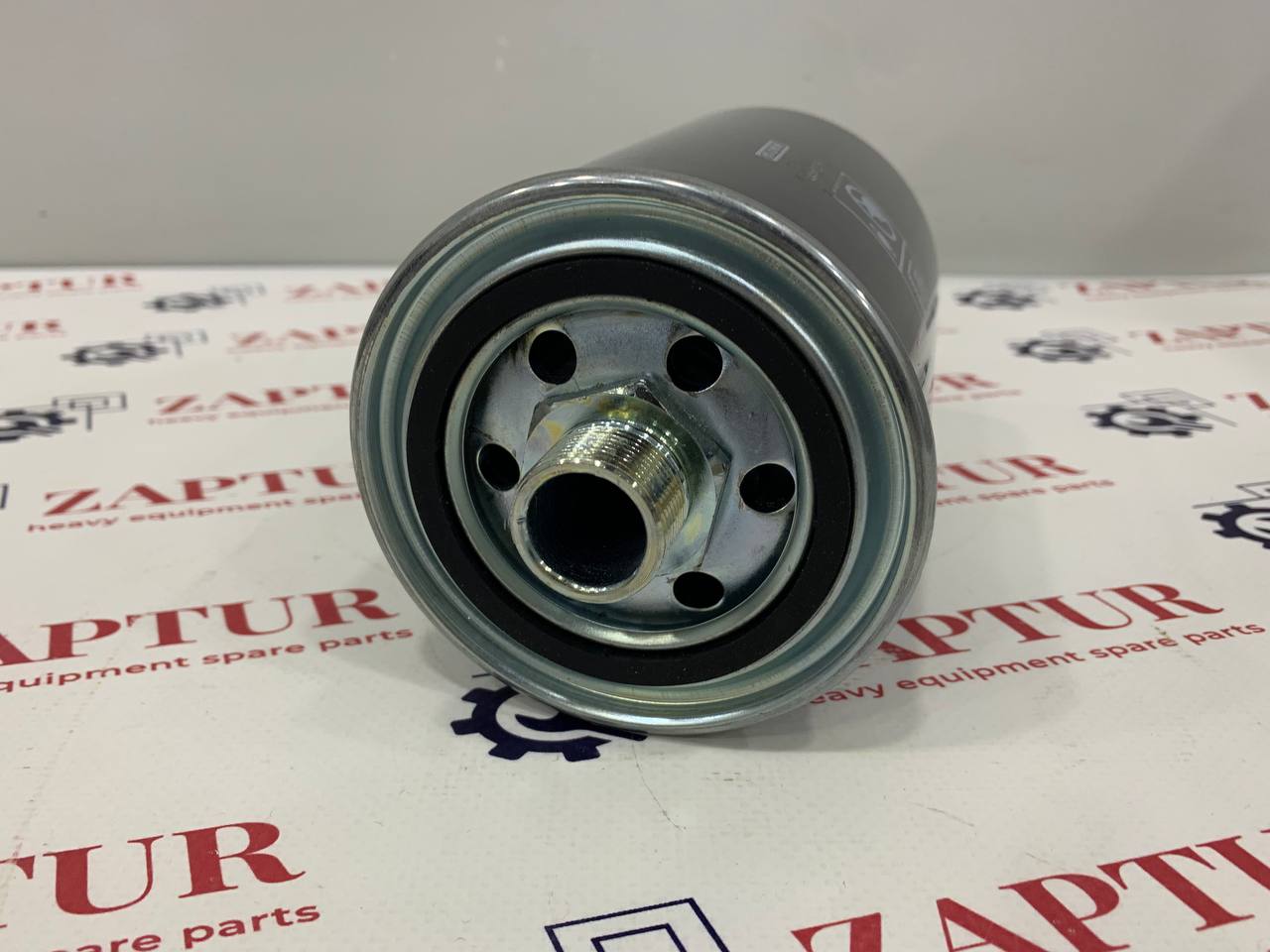 This oil filter is suitable for Hidromek machinery