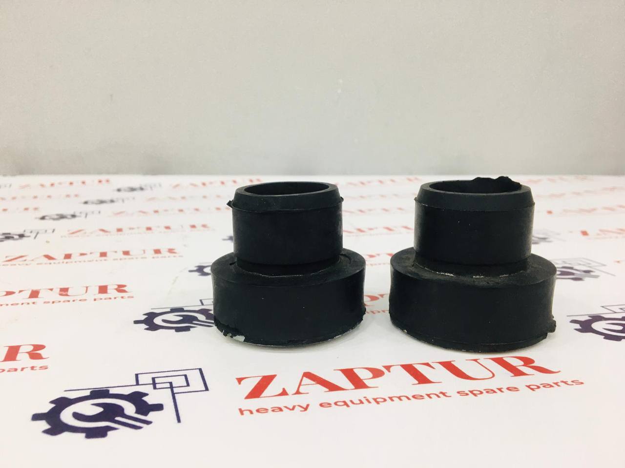 THIS ENGINE MOUNT IS SUITABLE JCB MACHINERY