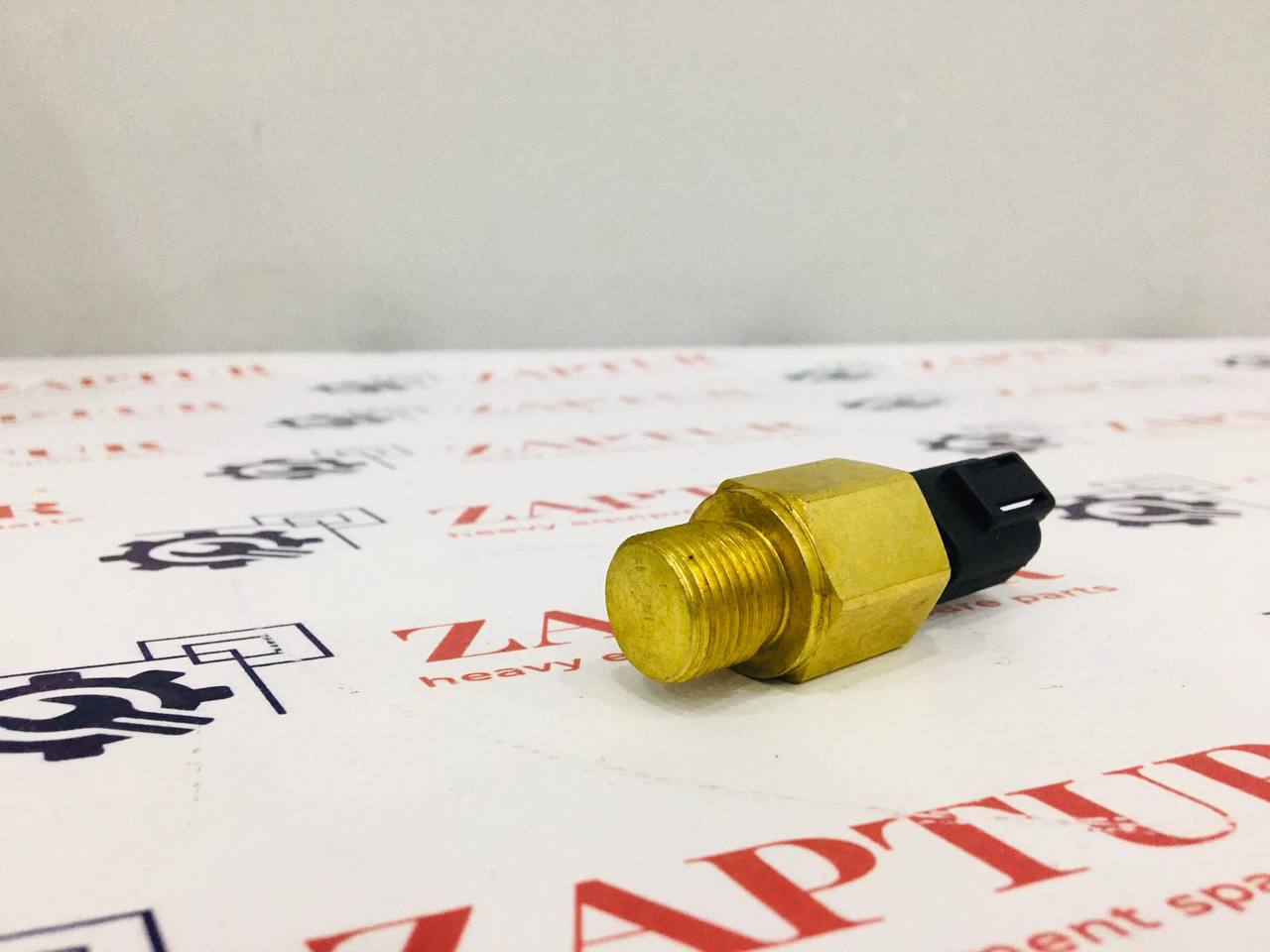 THIS WATER TEMPERATURE SWITCH IS SUITABLE JCB MACHINERY