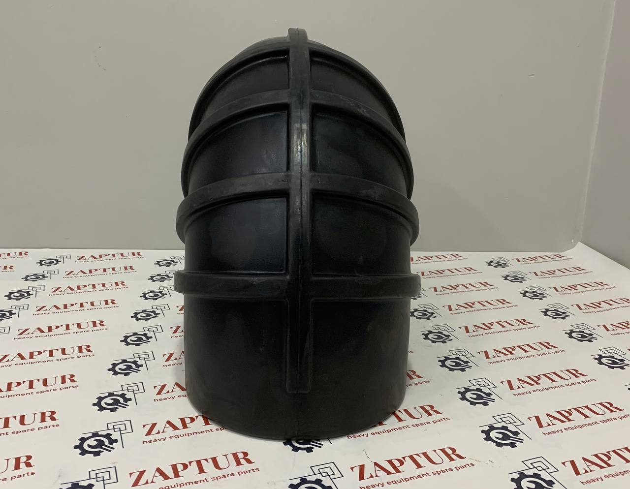 This rubber elbow is suitable for Atlas Copco machinery