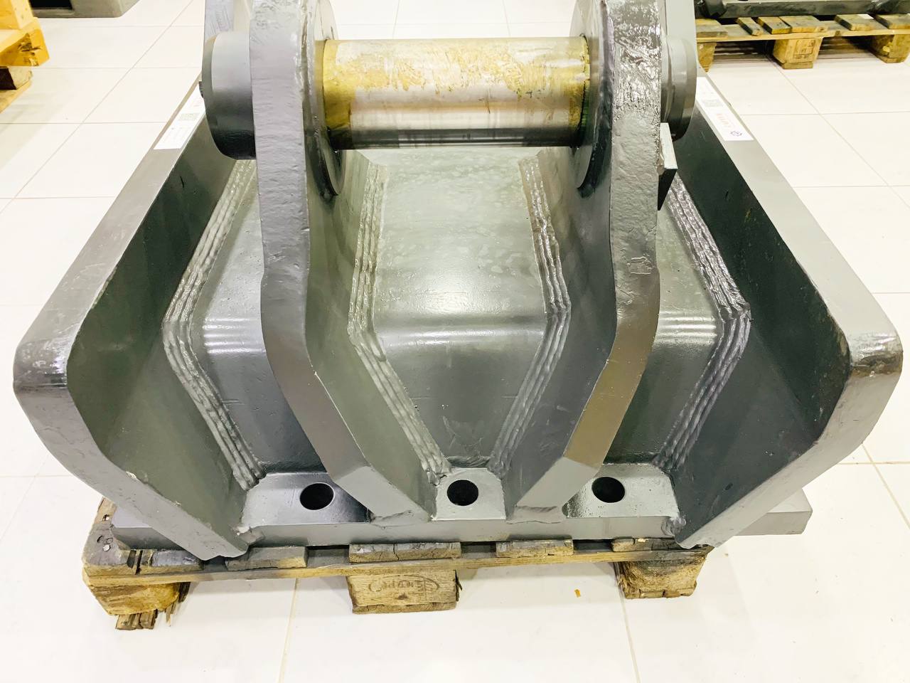 ADAPTOR BRACKET FOR EPIROC HB7000 HAMMER SUITABLE FOR LIEBHERR EXCAVATOR R976 , R974CLI, R 974BLI