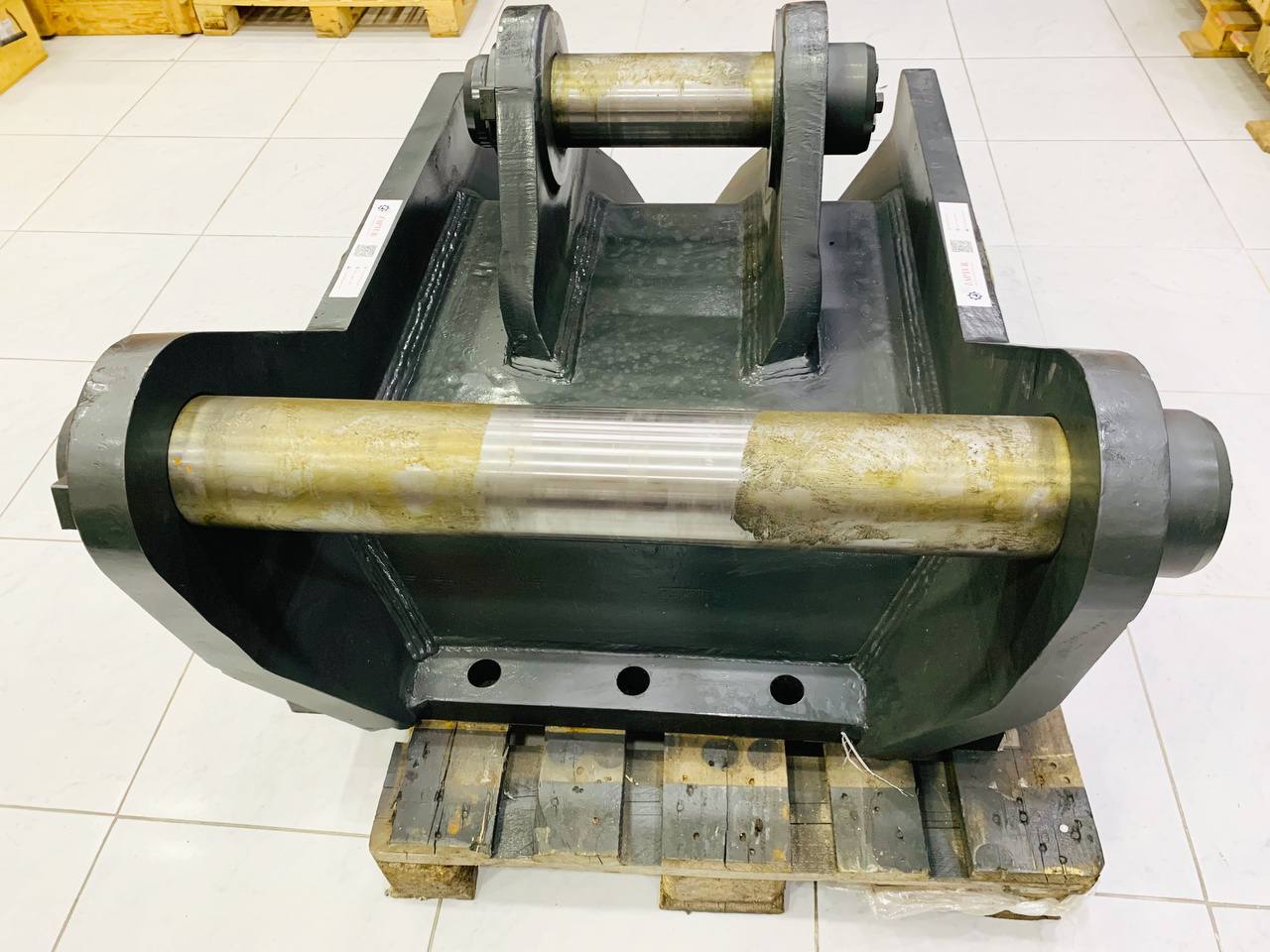 ADAPTOR BRACKET FOR EPIROC HB7000 HAMMER SUITABLE FOR LIEBHERR EXCAVATOR R976 , R974CLI, R 974BLI