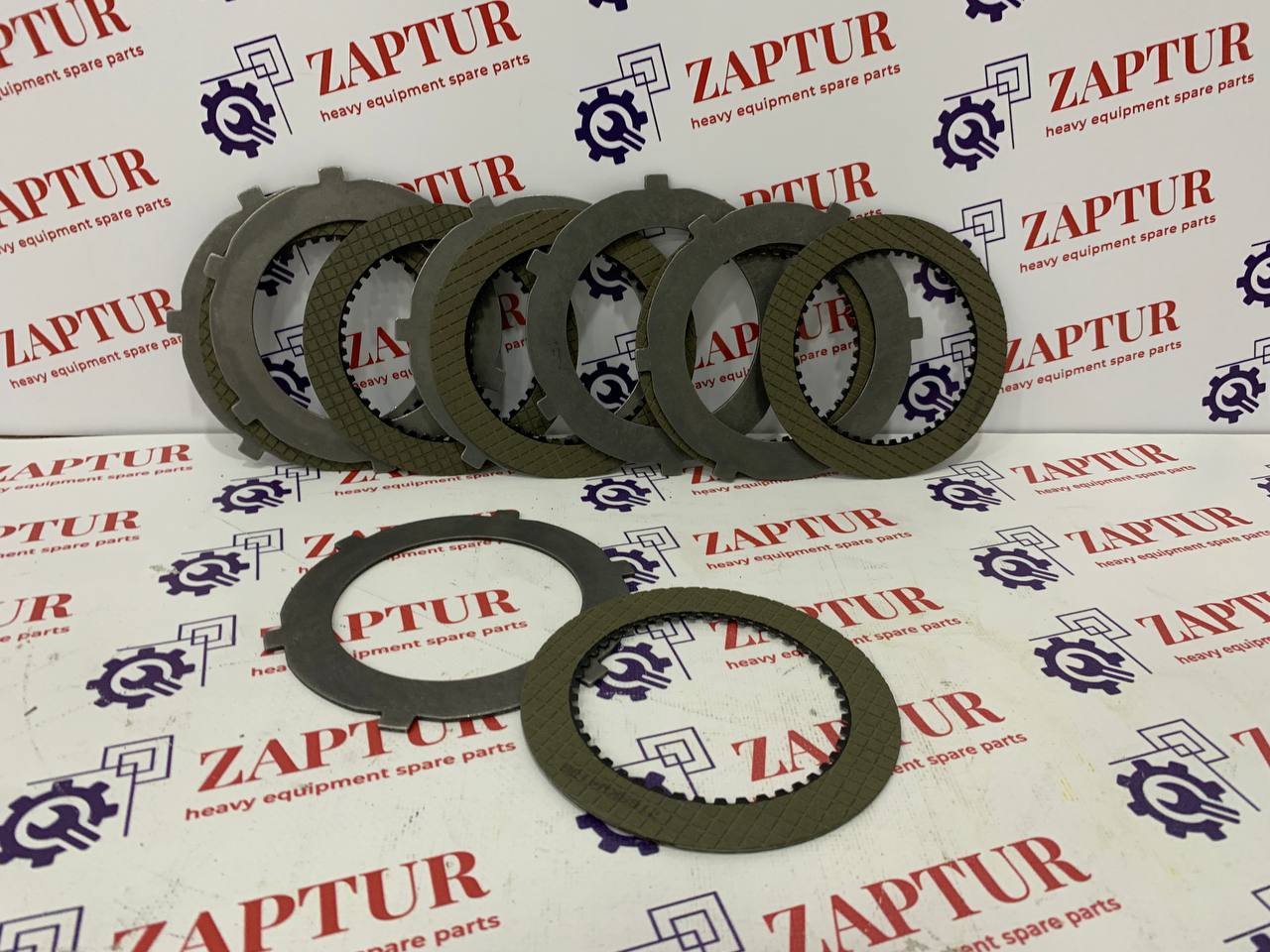 This clutch disc kit is suitable for Carraro components