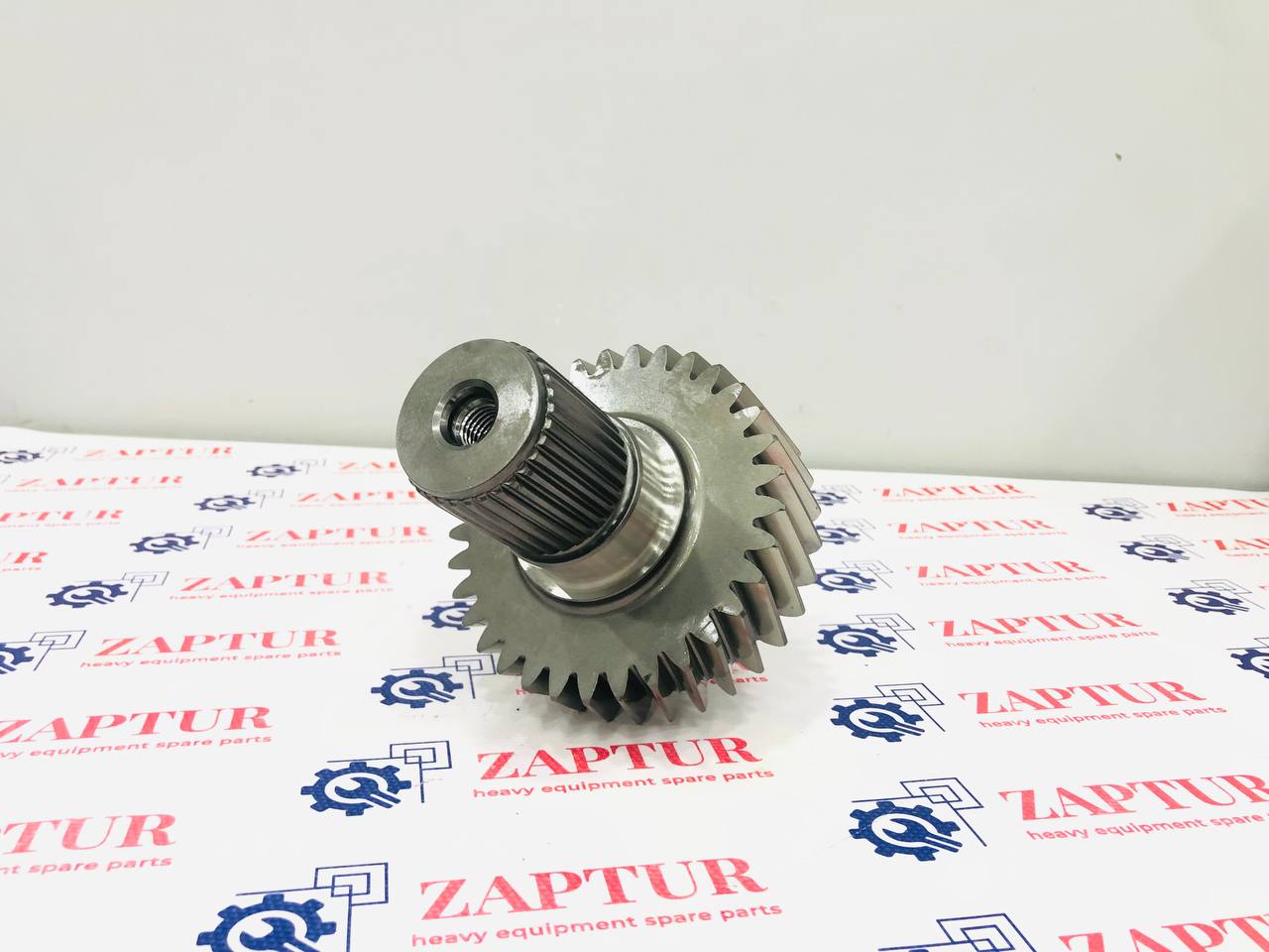 CASE AND NEW HOLLAND 302553A1 GEAR SHAFT [ZAPTUR]