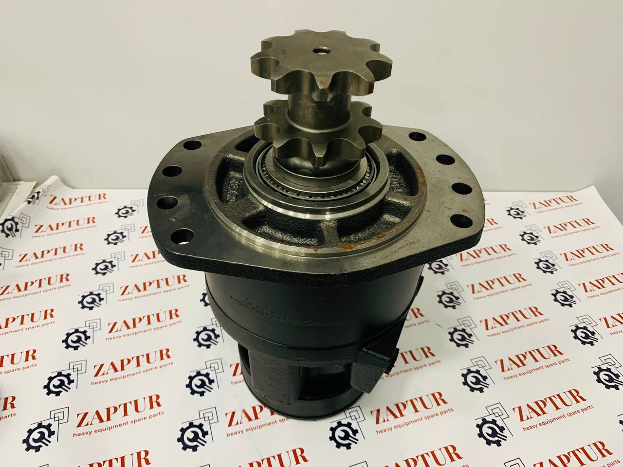 CASE AND NEW HOLLAND 87035342 RADIAL PISTON