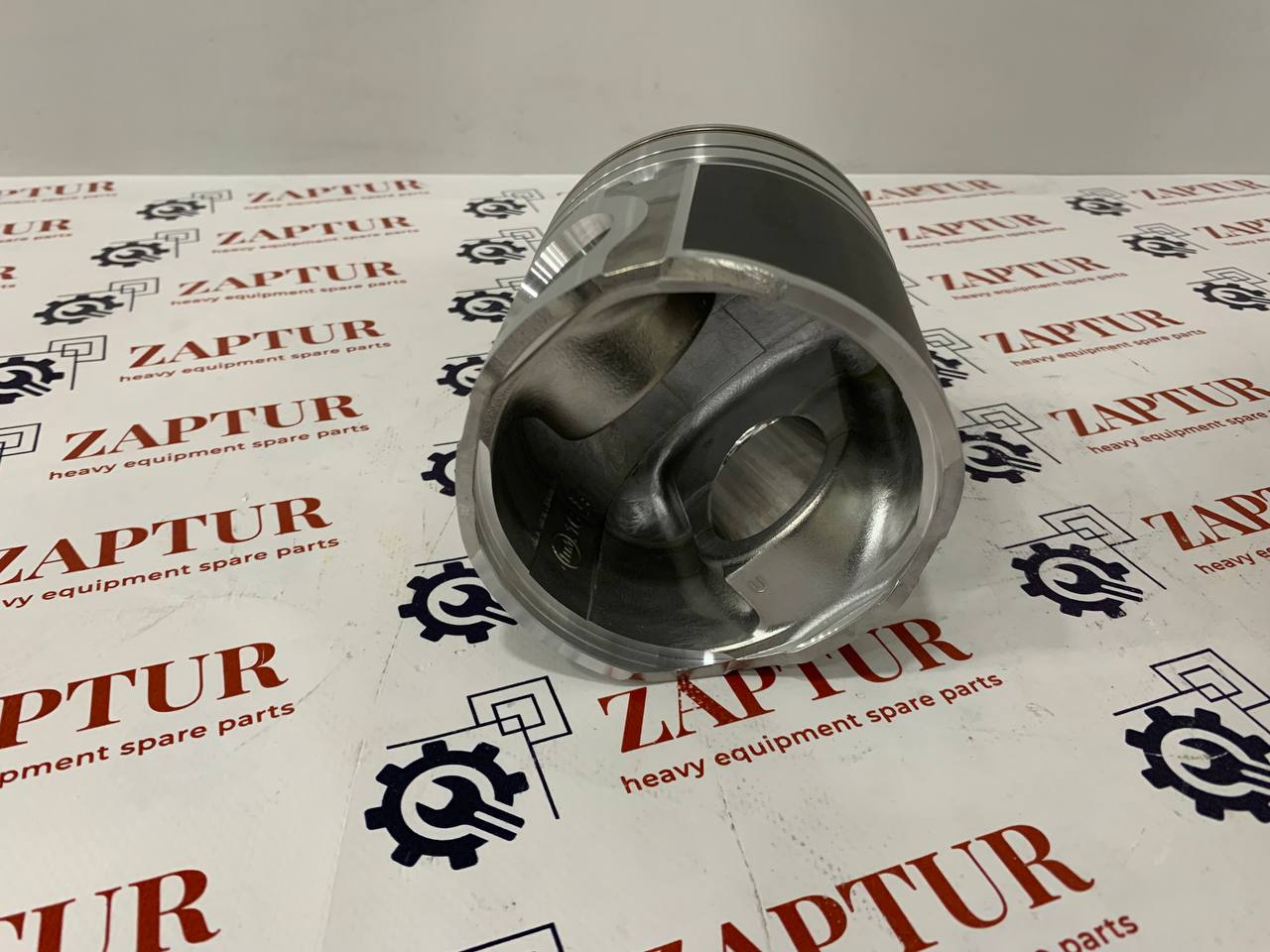 CASE & NEW HOLLAND 82841892 PISTON [ZAPTUR]