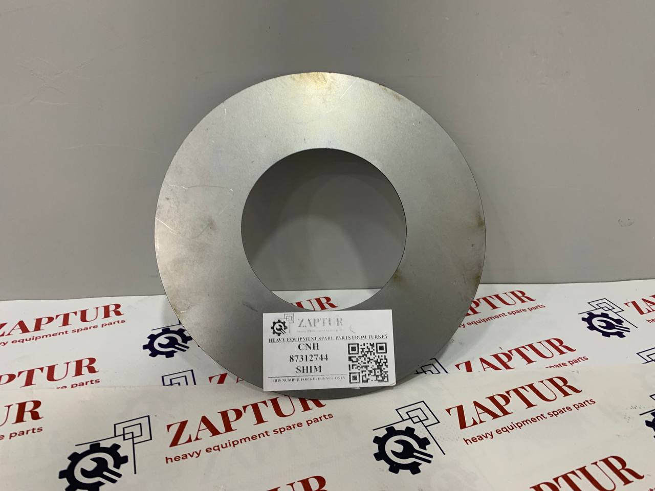 CNH 87312744 SHIM [ZAPTUR]