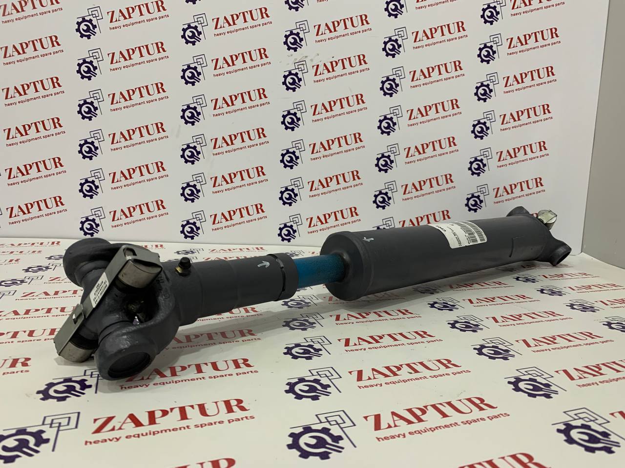 This cardan shaft is suitable Cnh machinery