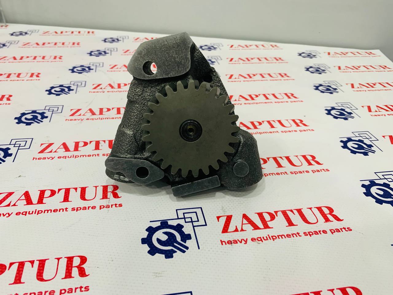 DEUTZ 04234145 OIL PUMP