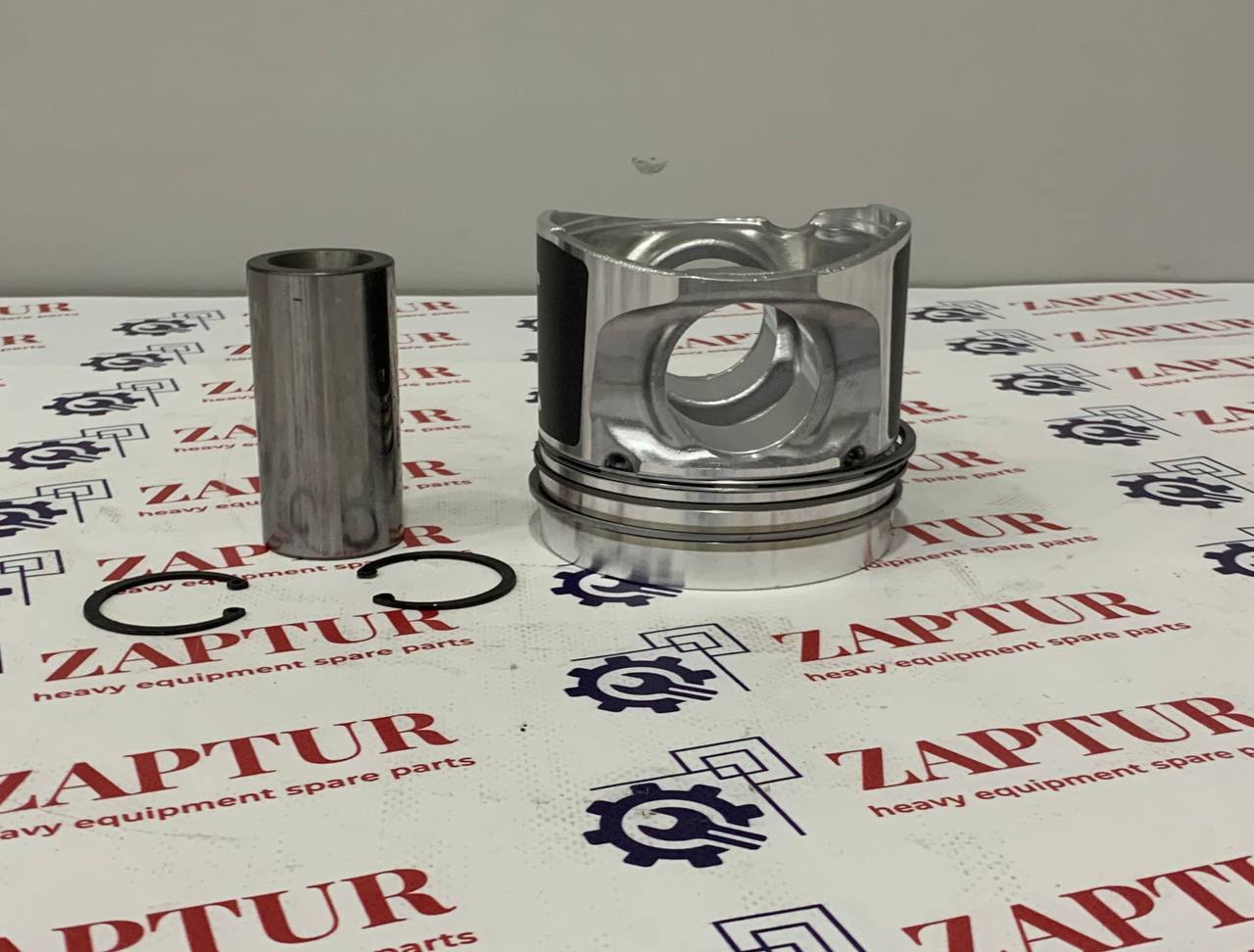 DEUTZ 04501383 PISTON KIT [ZAPTUR]
