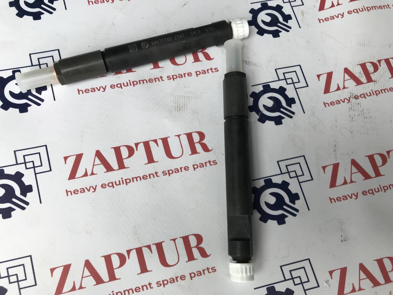DEUTZ ENGINE FUEL INJECTOR