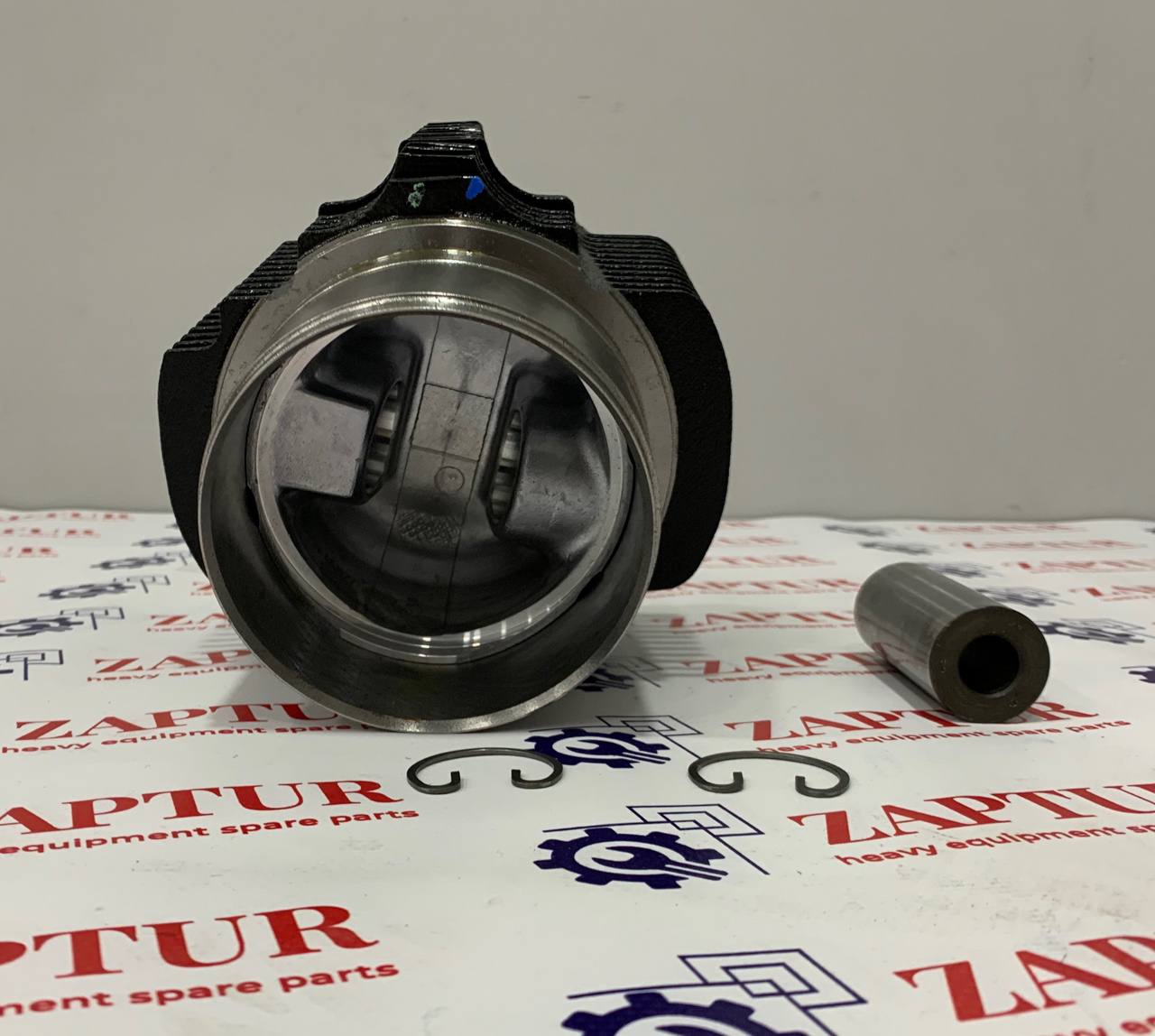 HATZ 01508330 CYLINDER WITH PISTON [ZAPTUR]
