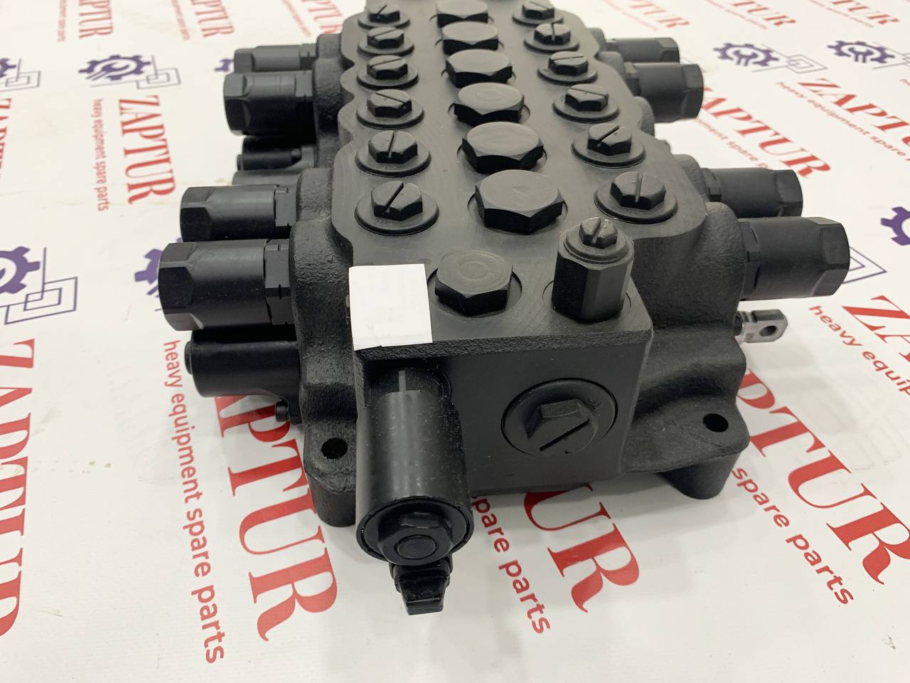 JCB 25/624300, 332/F6665 HYDRAULIC VALVE [ZAPTUR]