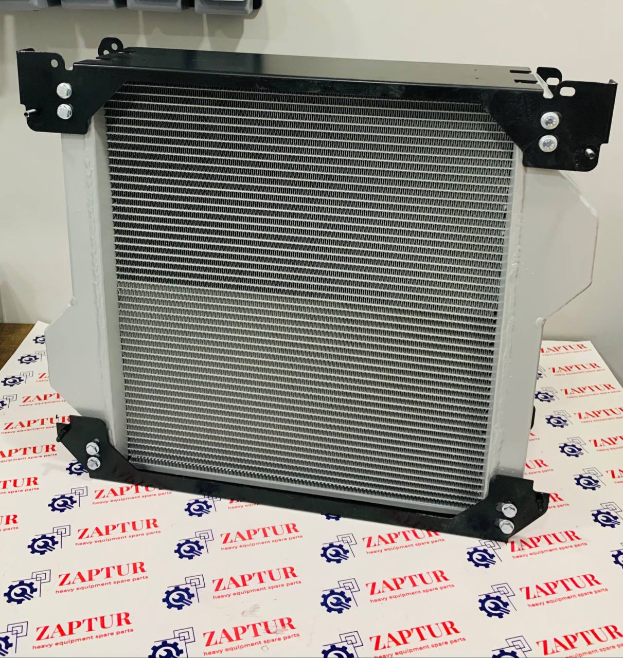 JCB 332/C8935 RADIATOR [ZAPTUR]