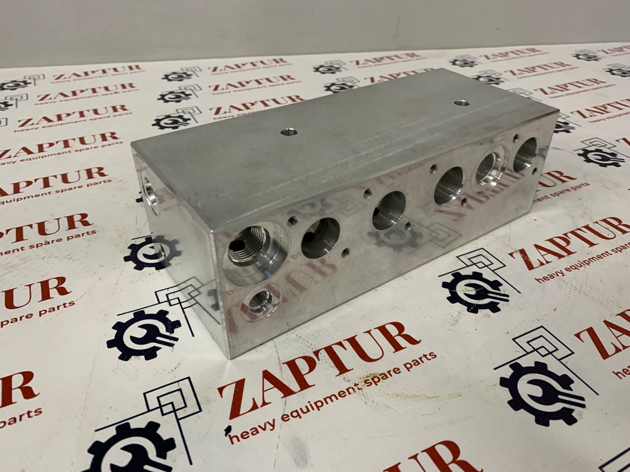 JCB 335/G4950 VALVE BLOCK [ZAPTUR]