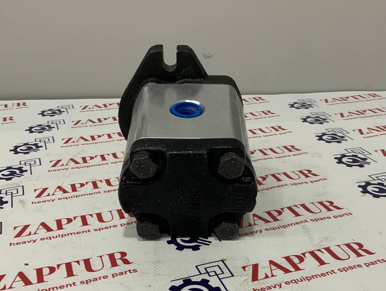 JOHN DEERE AT372688 FAN DRIVE HYDRAULIC MOTOR [ZAPTUR]