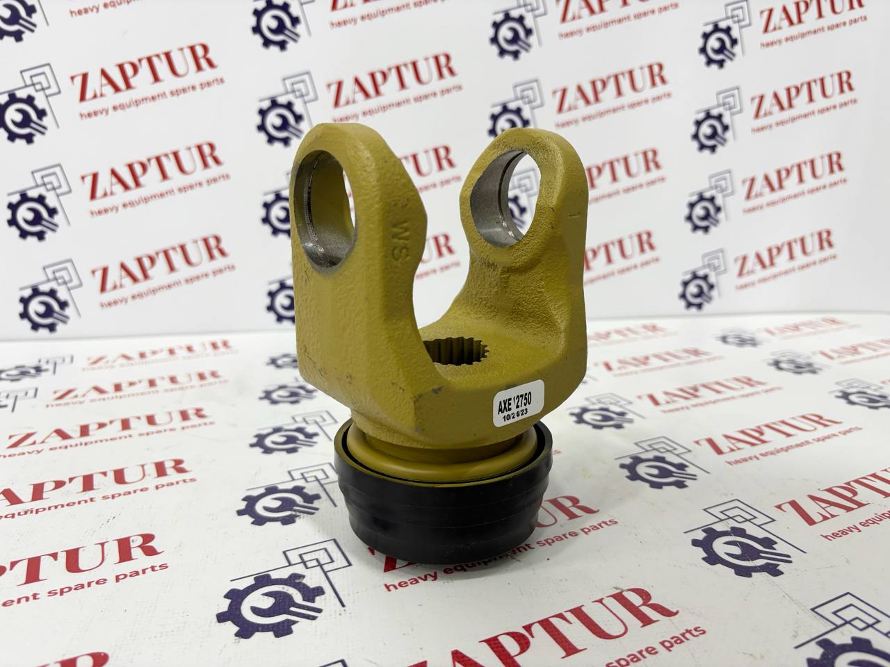 JOHN DEERE AXE12750 YOKE [ZAPTUR]