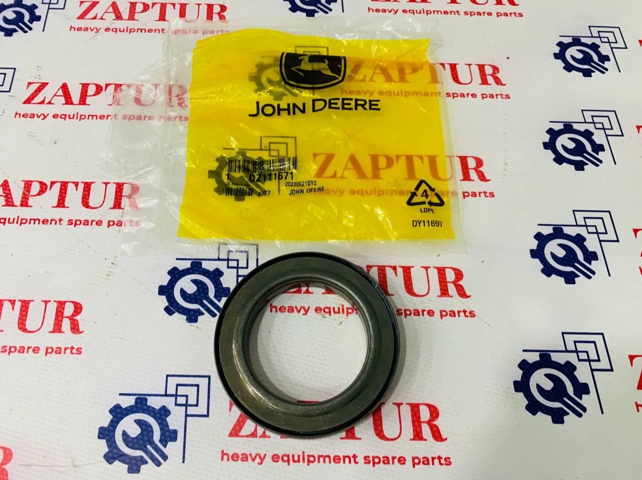 JOHN DEERE DZ111671 OIL SEAL [ZAPTUR]