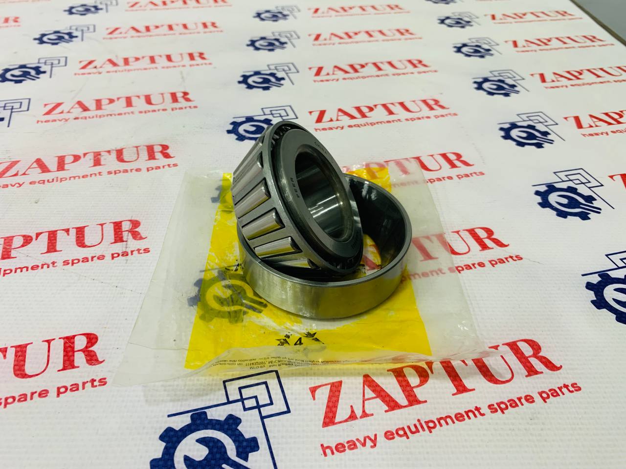 JOHN DEERE RE272371 BEARING [ZAPTUR]