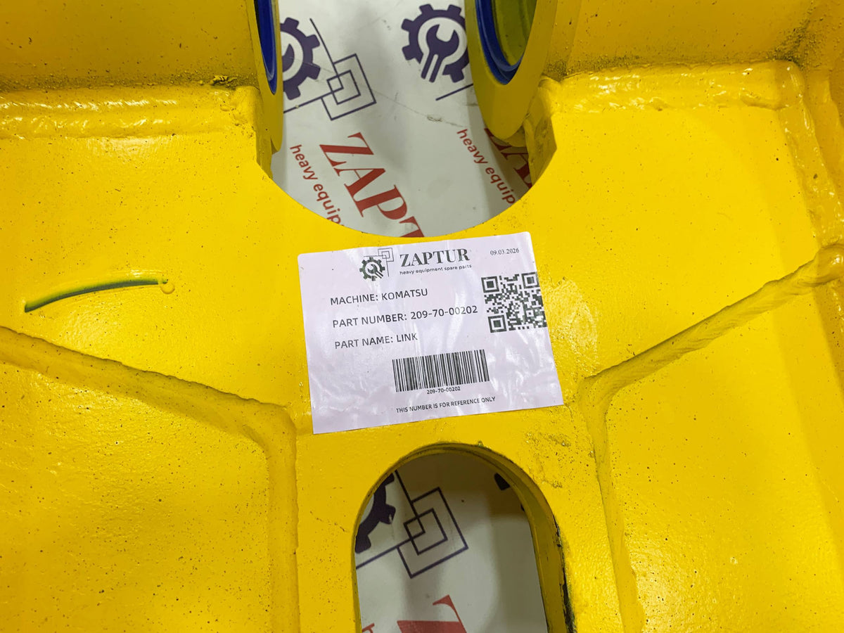 KOMATSU 209-70-00202 BUCKET LINK ASSEMBLY