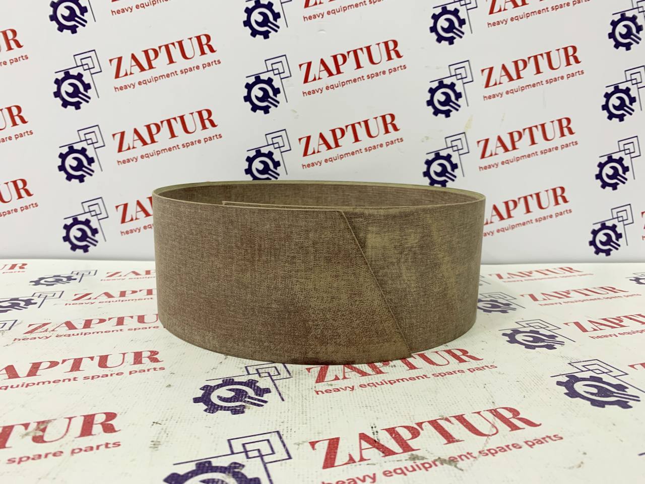 This bushing is suitable for Komatsu engines