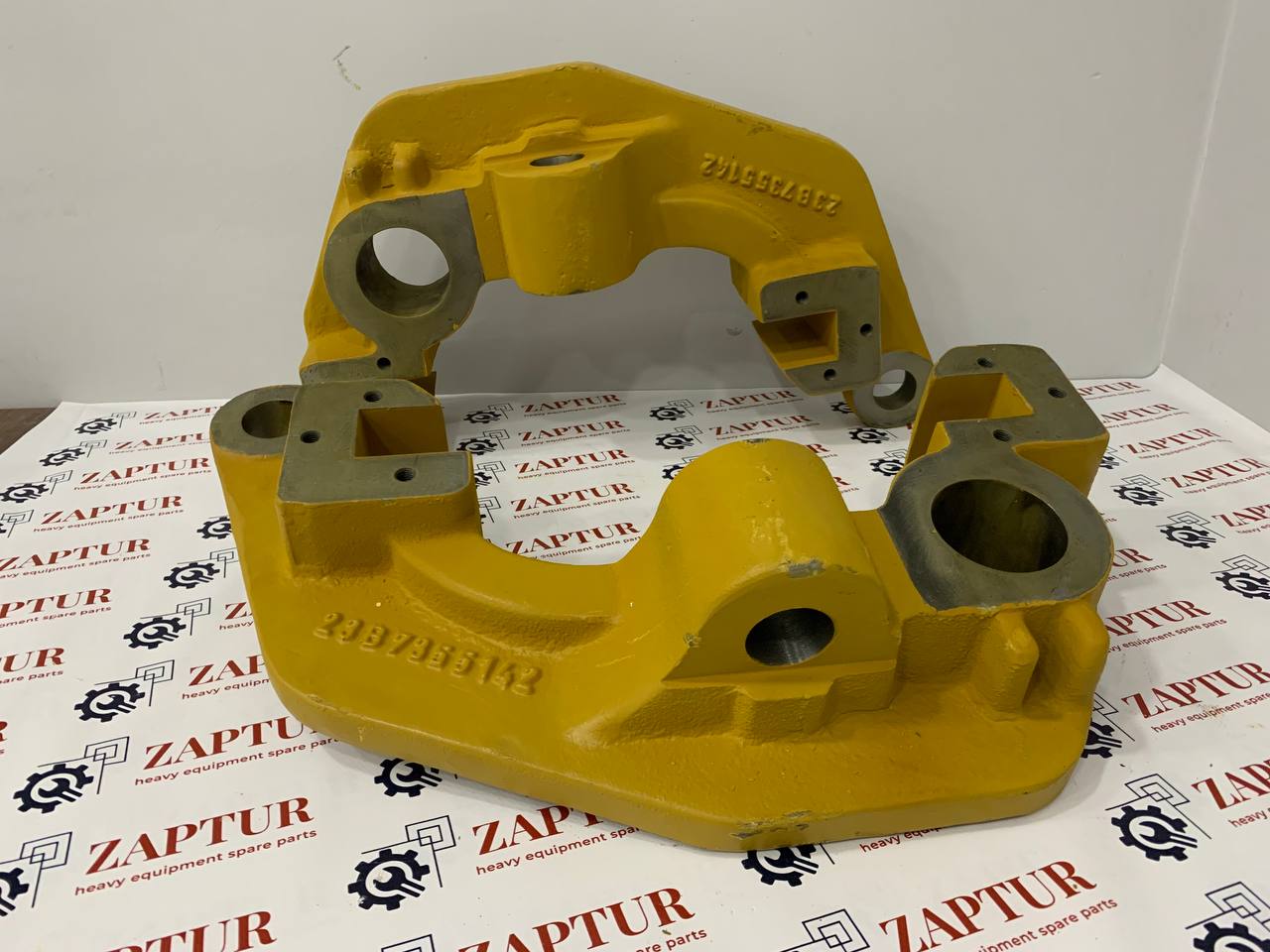 KOMATSU 23B-735-5142, 23B7355142 ADJUSTER RIGHT [ZAPTUR]