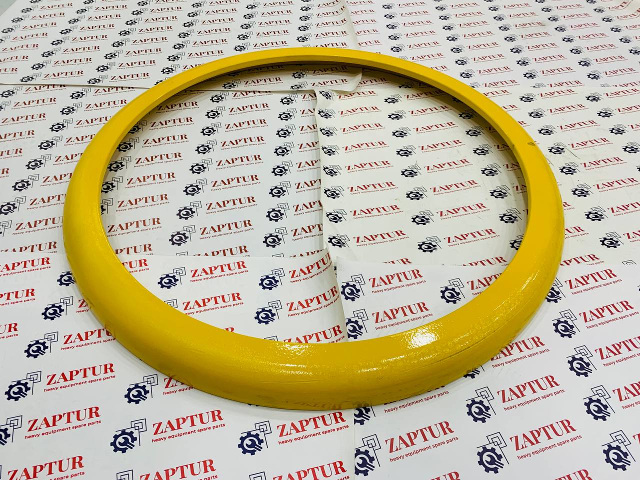 KOMATSU 426-30-12120 FLANGE [ZAPTUR]