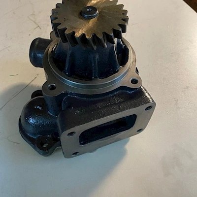 KOMATSU 6151-62-1101 WATER PUMP [ZAPTUR]