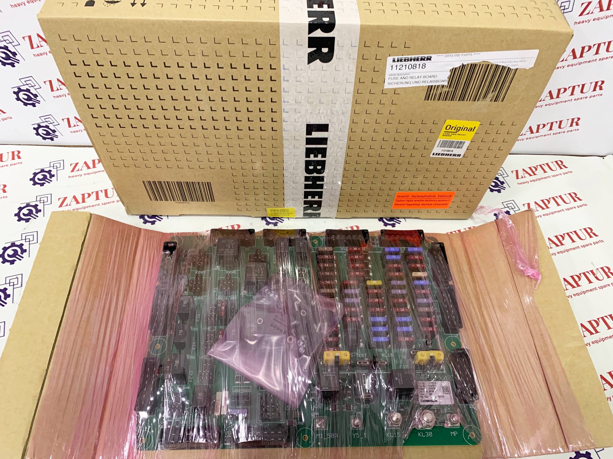 LIEBHERR 11210818 FUSE AND RELAY BOARD