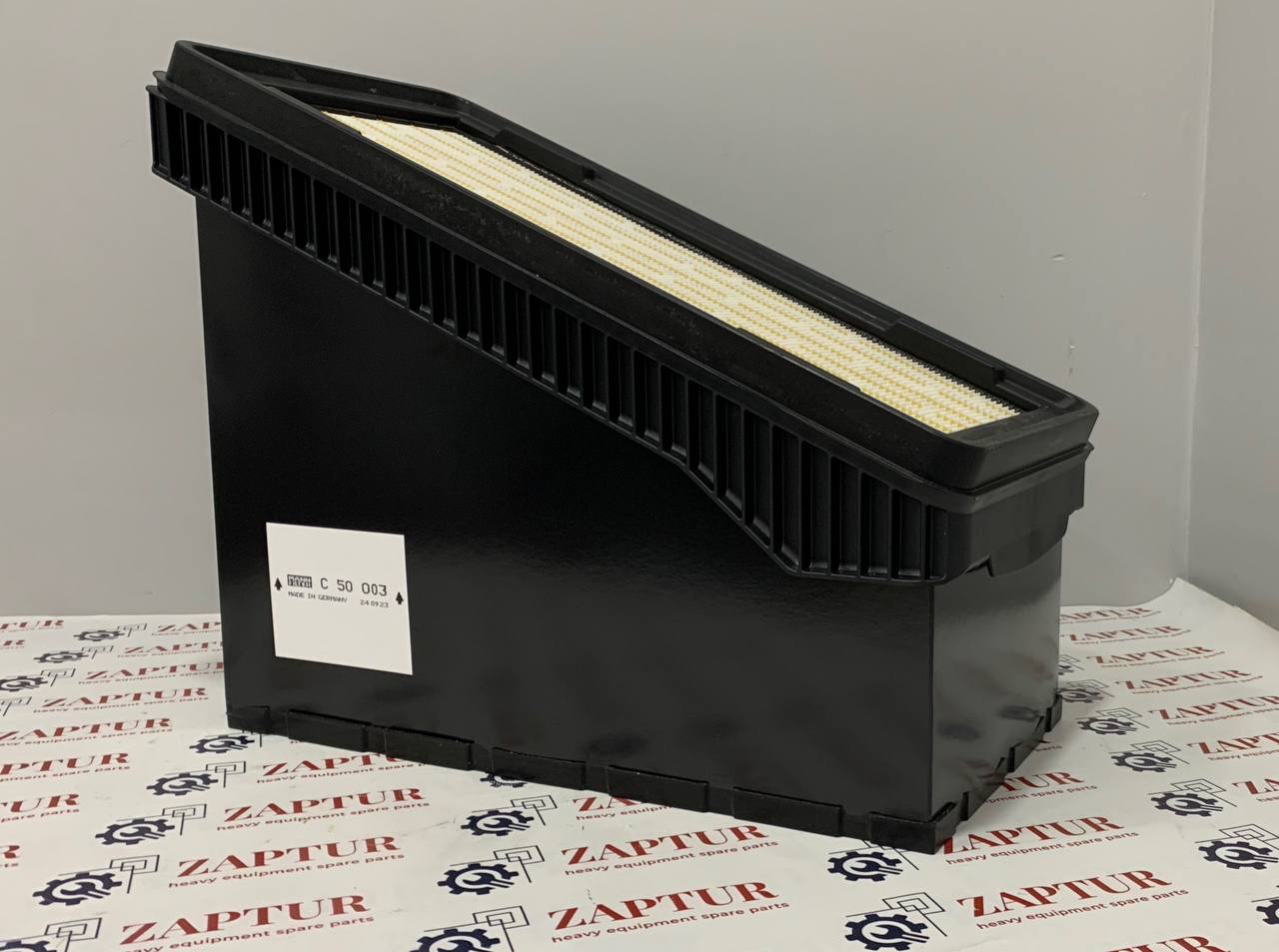 LIEBHERR 12251522 AIR FILTER [ZAPTUR]