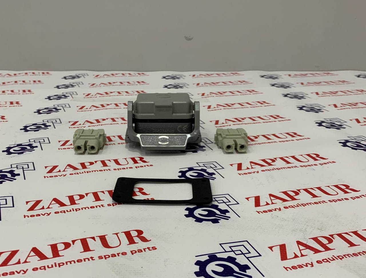 LIEBHERR 12270320 CONNECTOR [ZAPTUR]